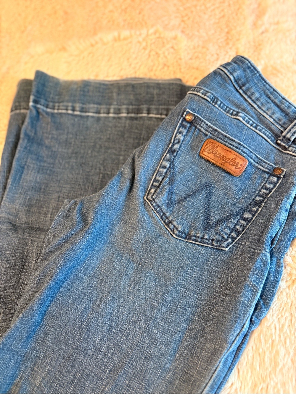 WRANGLER Women's Medium Blue Trouser Stretch Size 27 Jeans with Leather Patch
